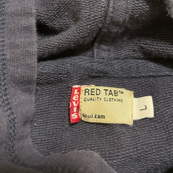 Levis Cropped Hoodie - Picture 13 of 16